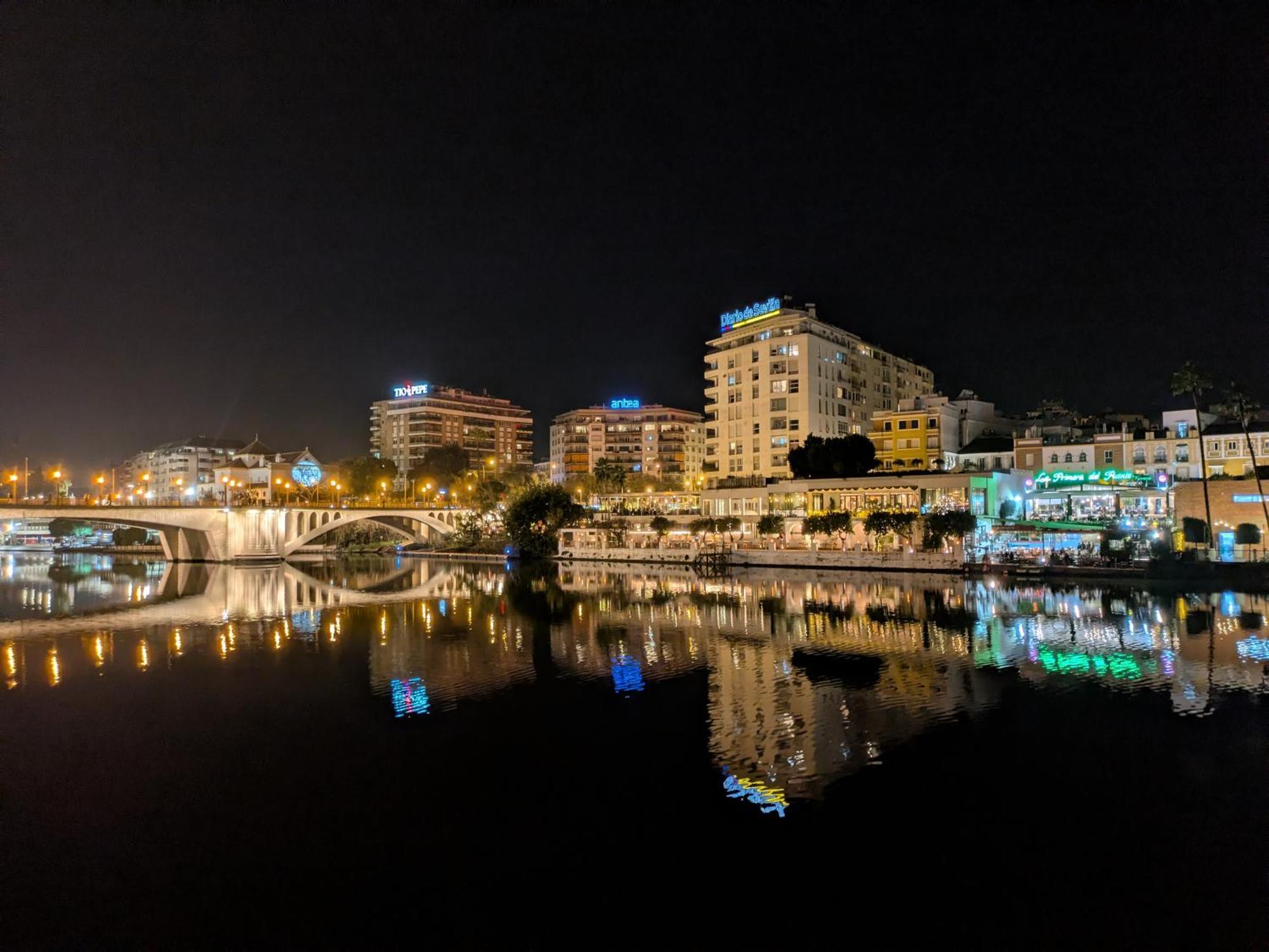 Sunterrace Loft-Triana'S Star, 10' From City Center! Σεβίλλη Εξωτερικό φωτογραφία